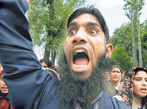 angry-muslim-man-2.jpg